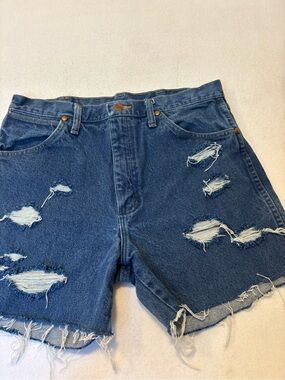 Wrangler Vintage Distressed Cutoff Denim Shorts 33 Waist High Rise USA